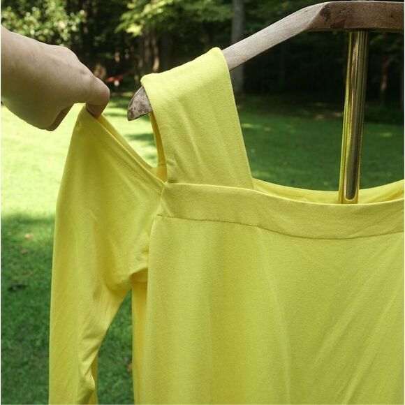Regalia Lemon Yellow Cold Shoulder Stretch Top - Picture 3 of 4
